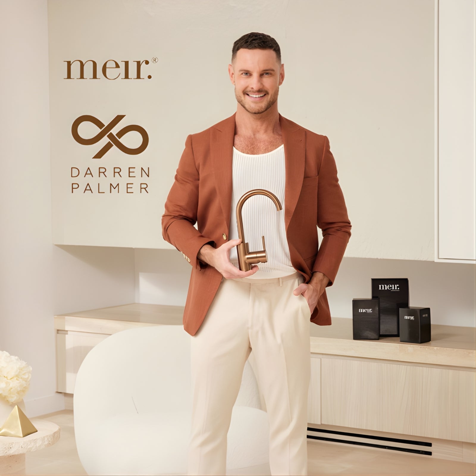 Darren Meir Glass Fixing U Bracket Lustre Bronze MGA03N-PVDBZ - The Blue Space