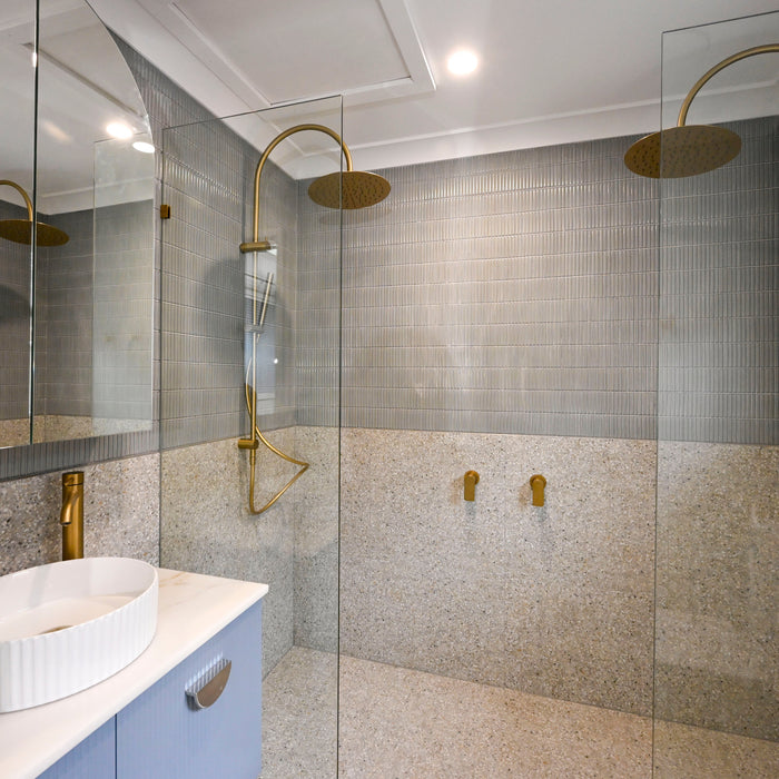 Selling Houses Australia: St Huberts Island Ensuite Reveal