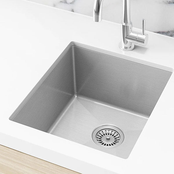 Sink Strainer Buying Guide: Types, Materials and Which Fits Your Sink