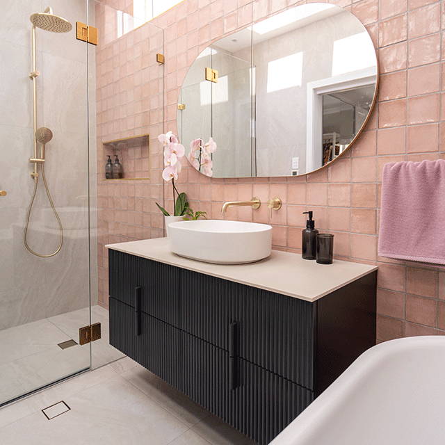 {"type":"root","children":[{"type":"paragraph","children":[{"type":"text","value":"The Perfect Balance: Ingrain Vanity & Shaving Cabinet"}]}]}