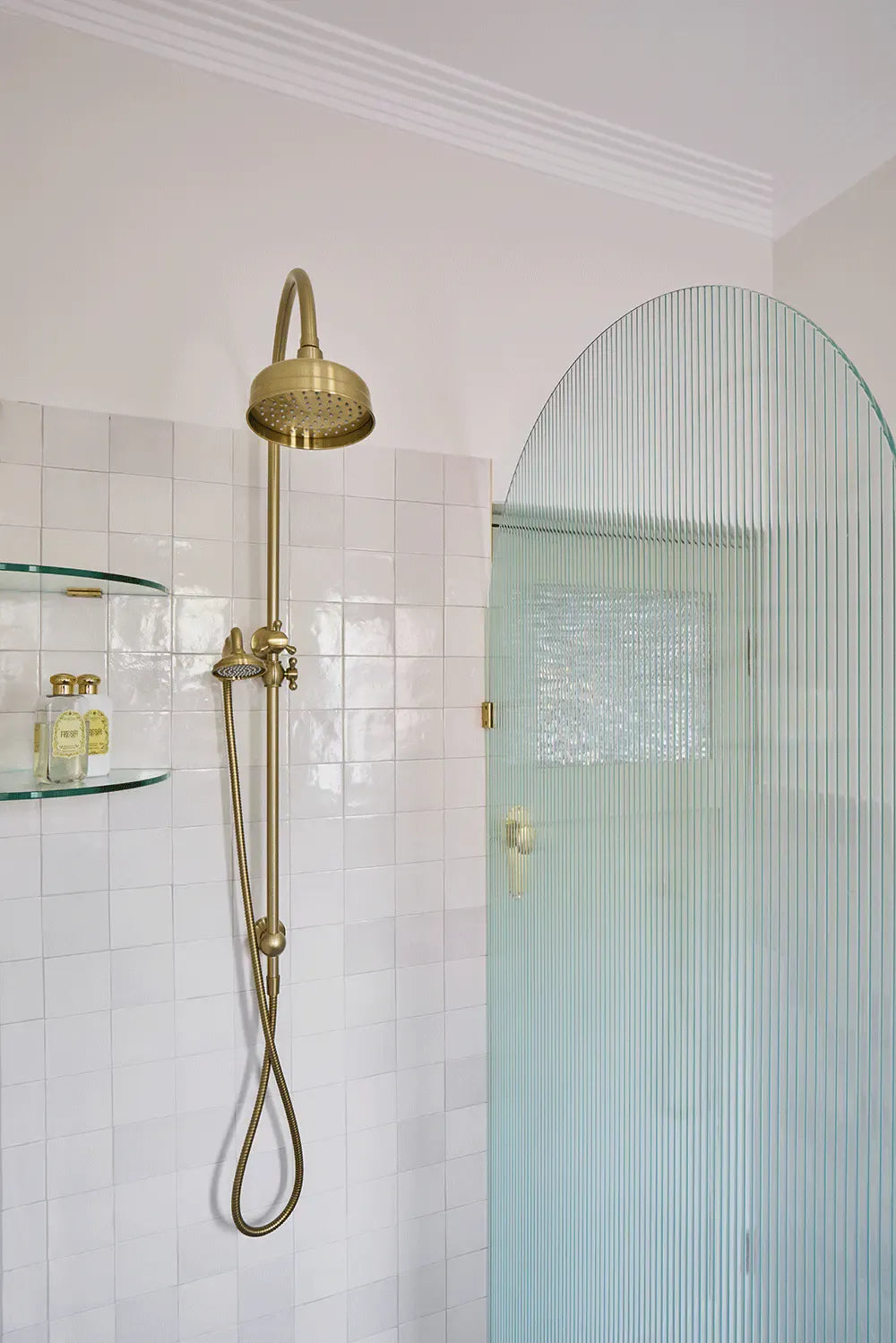 {"type":"root","children":[{"type":"paragraph","children":[{"type":"text","value":"Key Fixtures & Styling Choices"}]}]}