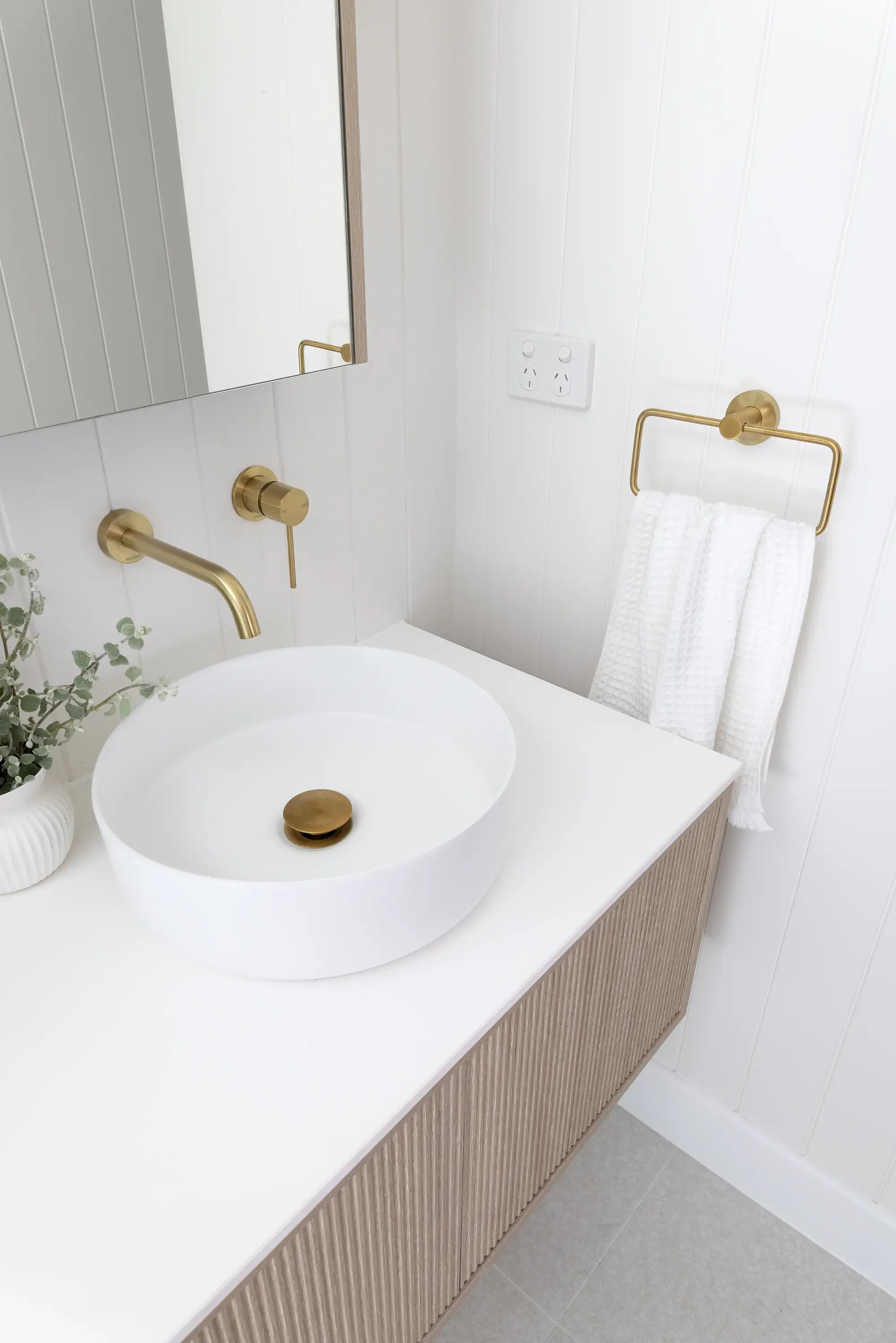 {"type":"root","children":[{"type":"paragraph","children":[{"type":"text","value":"Choosing The Blue Space"}]}]}