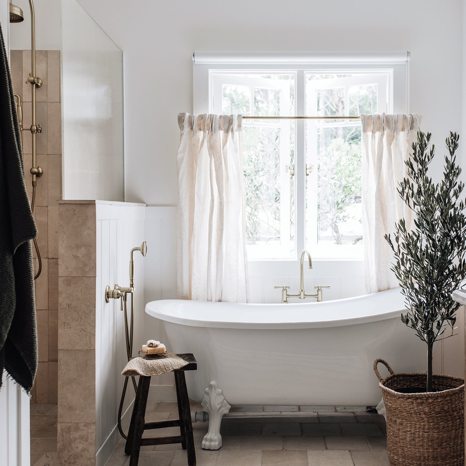 {"type":"root","children":[{"type":"paragraph","children":[{"type":"text","value":"Phoenix Cromford"}]}]}