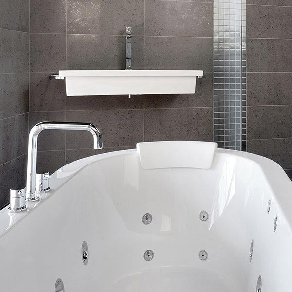 {"type":"root","children":[{"type":"paragraph","children":[{"type":"text","value":"What do you need to install a spa bath?"}]}]}